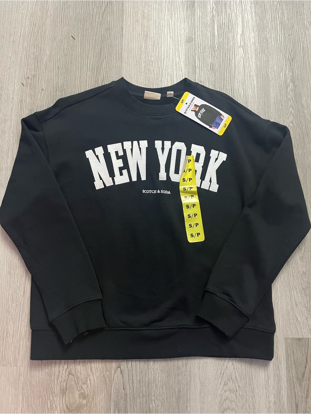 🔥219–NWT Scotch & Soda Black Crewneck with White NEW YORK Graphic